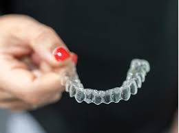 alineadores dentales ortodoncia
